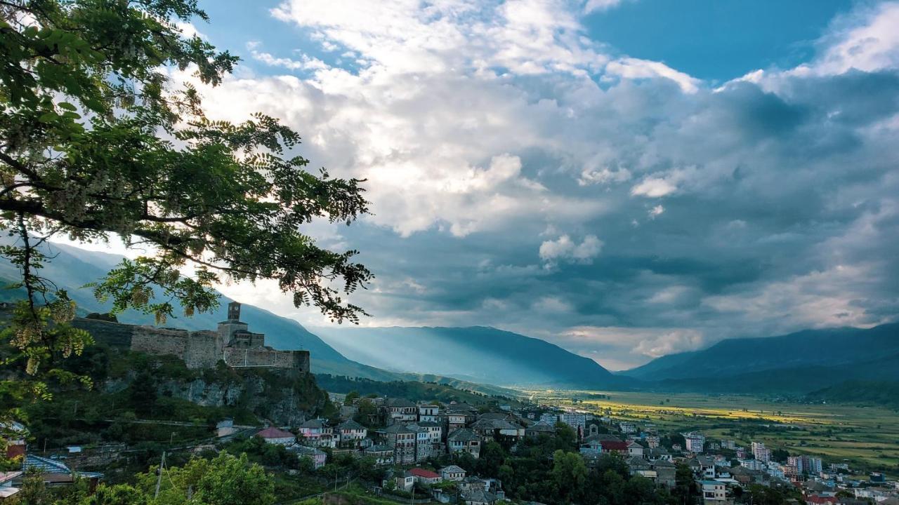 Clockwise Guestrooms Gjirokastra Kültér fotó